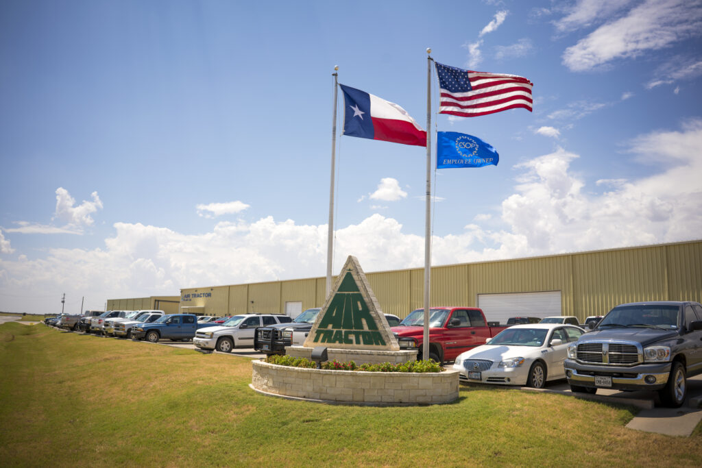 Air Tractor Donates Masks to Olney, TX